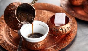 گرگ در فال قهوه