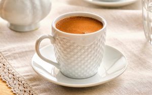 ملخ در فال قهوه