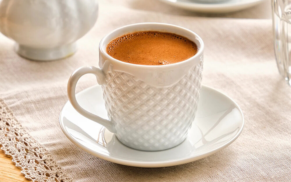 ملخ در فال قهوه