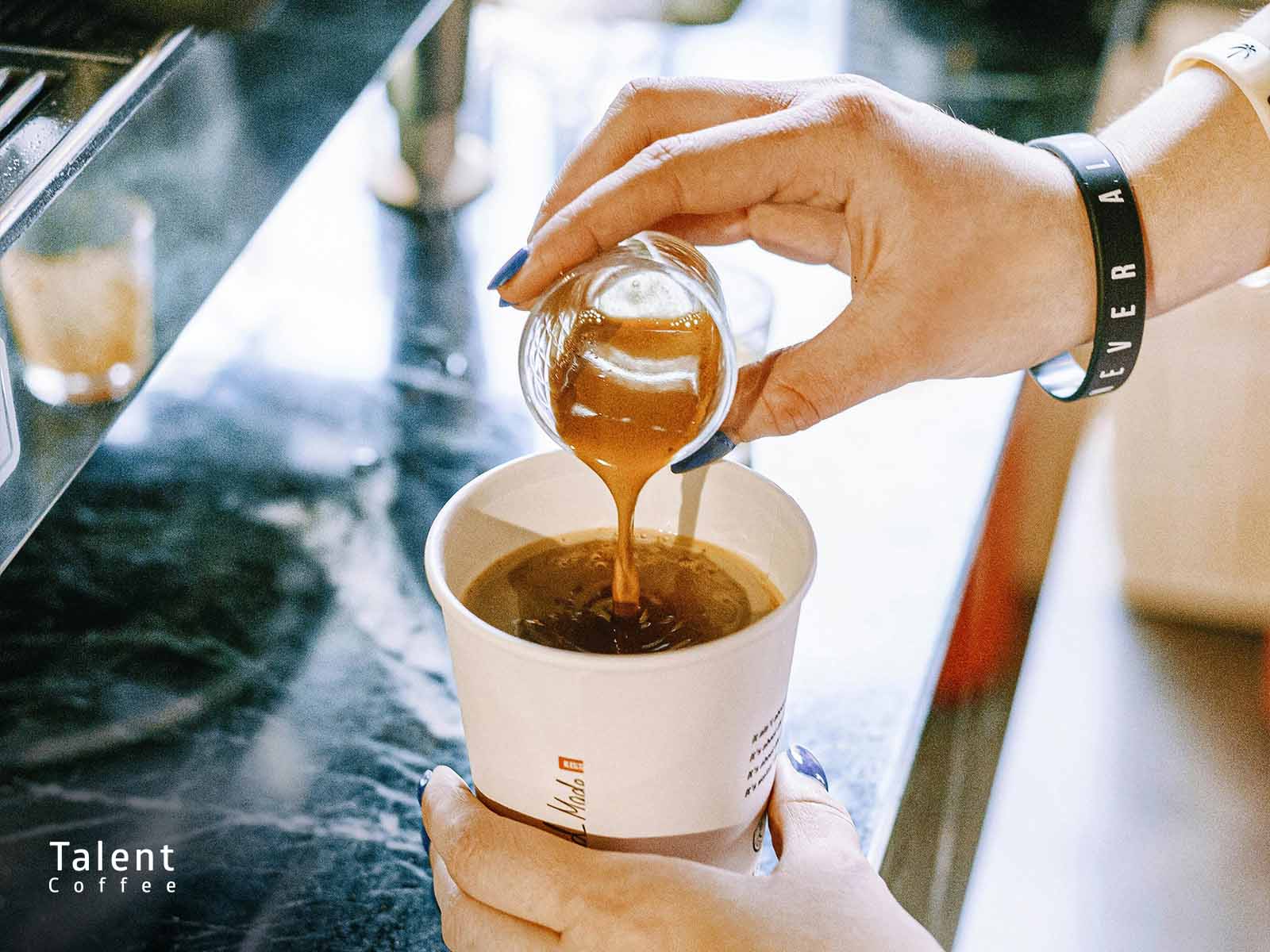 جلوگیری از ریختن قهوه بیرون‌بر