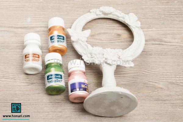 قاب آینه ی پایه دار