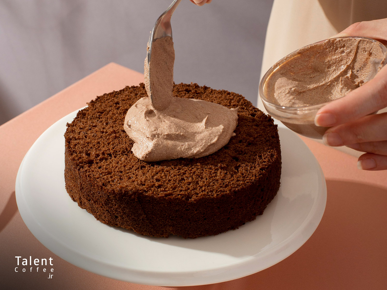 طرز تهیه کیک با قهوه دمی
