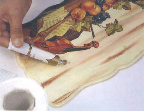 ترک روی چوب