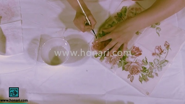 آموزش دکوپاژ روی سینی چوبی