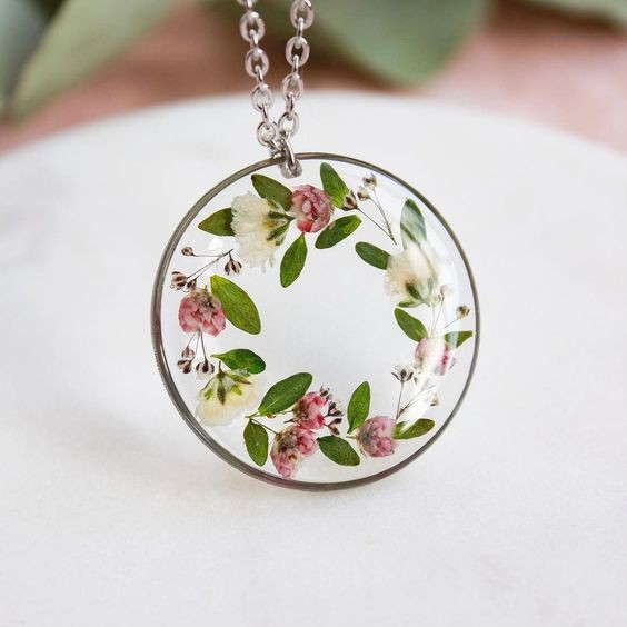 گردنبند رزینی ساده