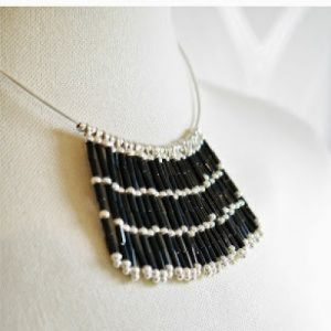 آموزش گردنبند با منجوق