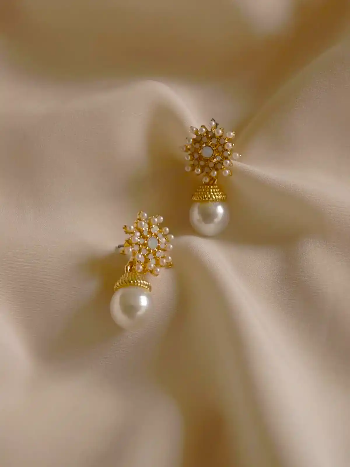 گوشواره طلا میخی زیبا