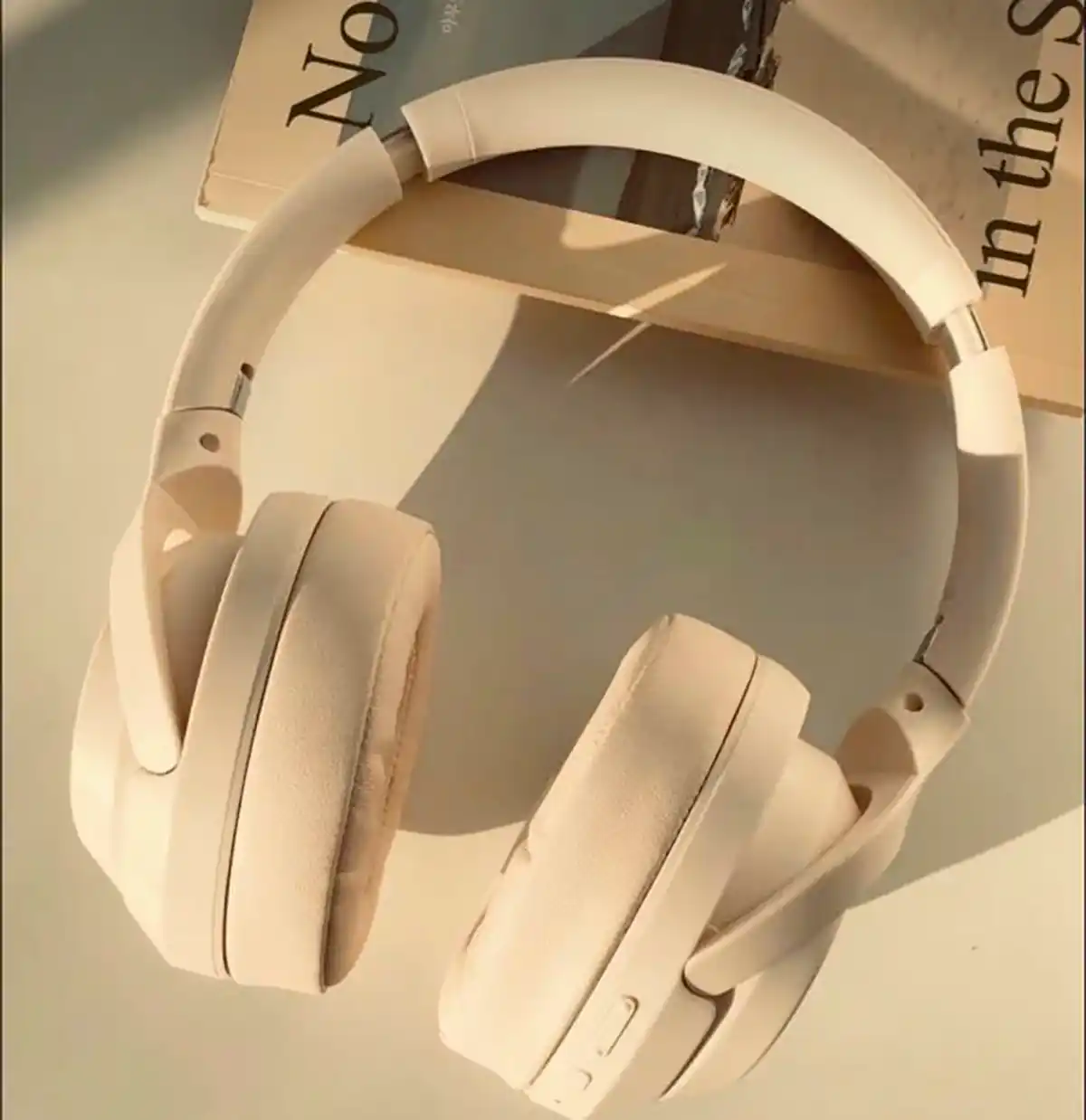 هدفون با کیفیت و زیبا