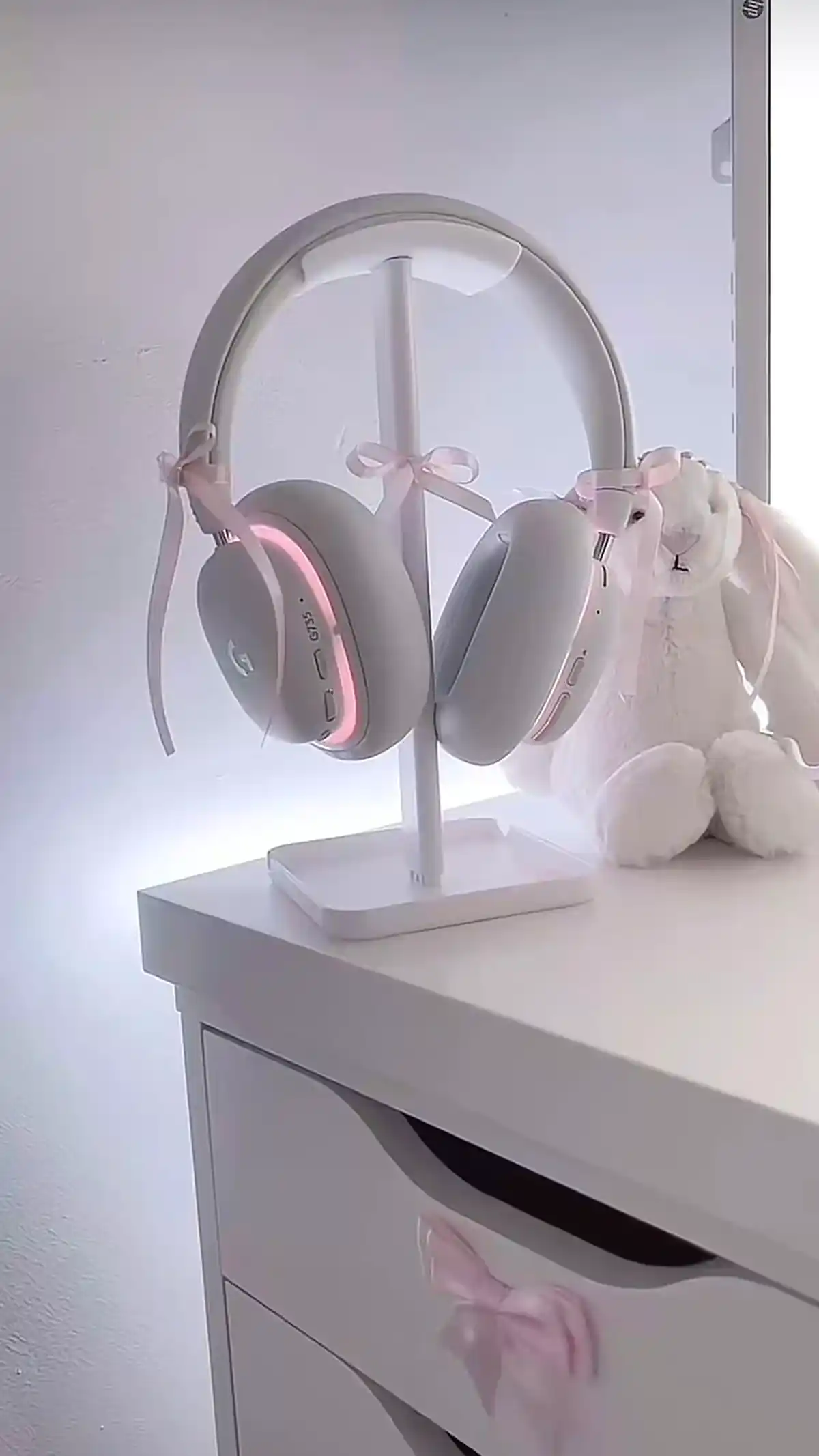 هدفون با کیفیت و زیبا