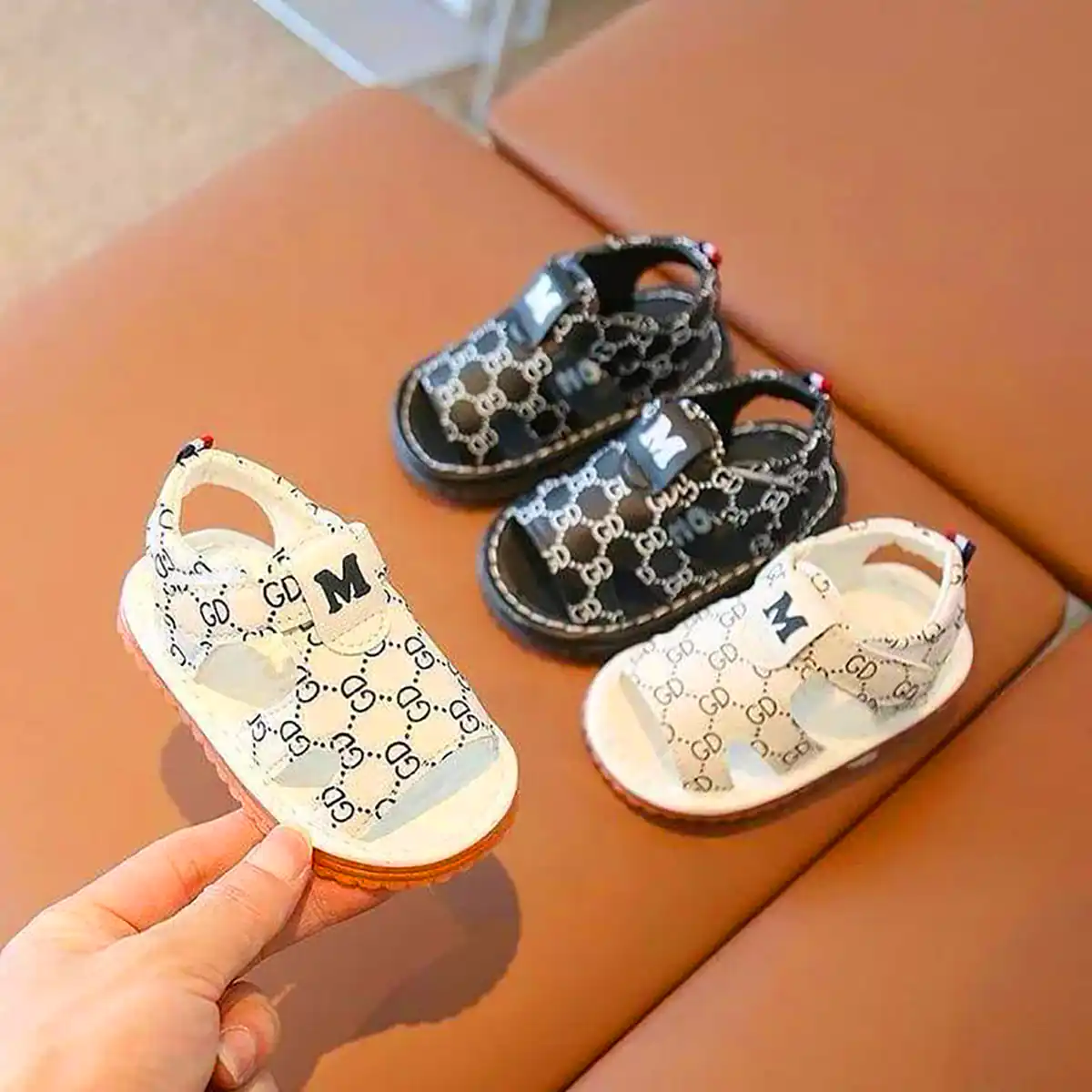 کفش تابستانی بچه گانه 