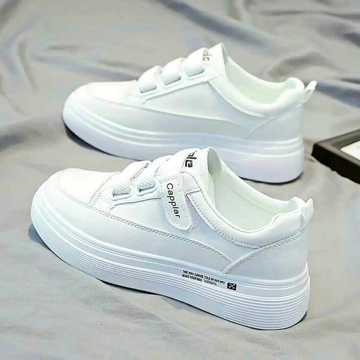 کتونی سفید دخترانه زیبا