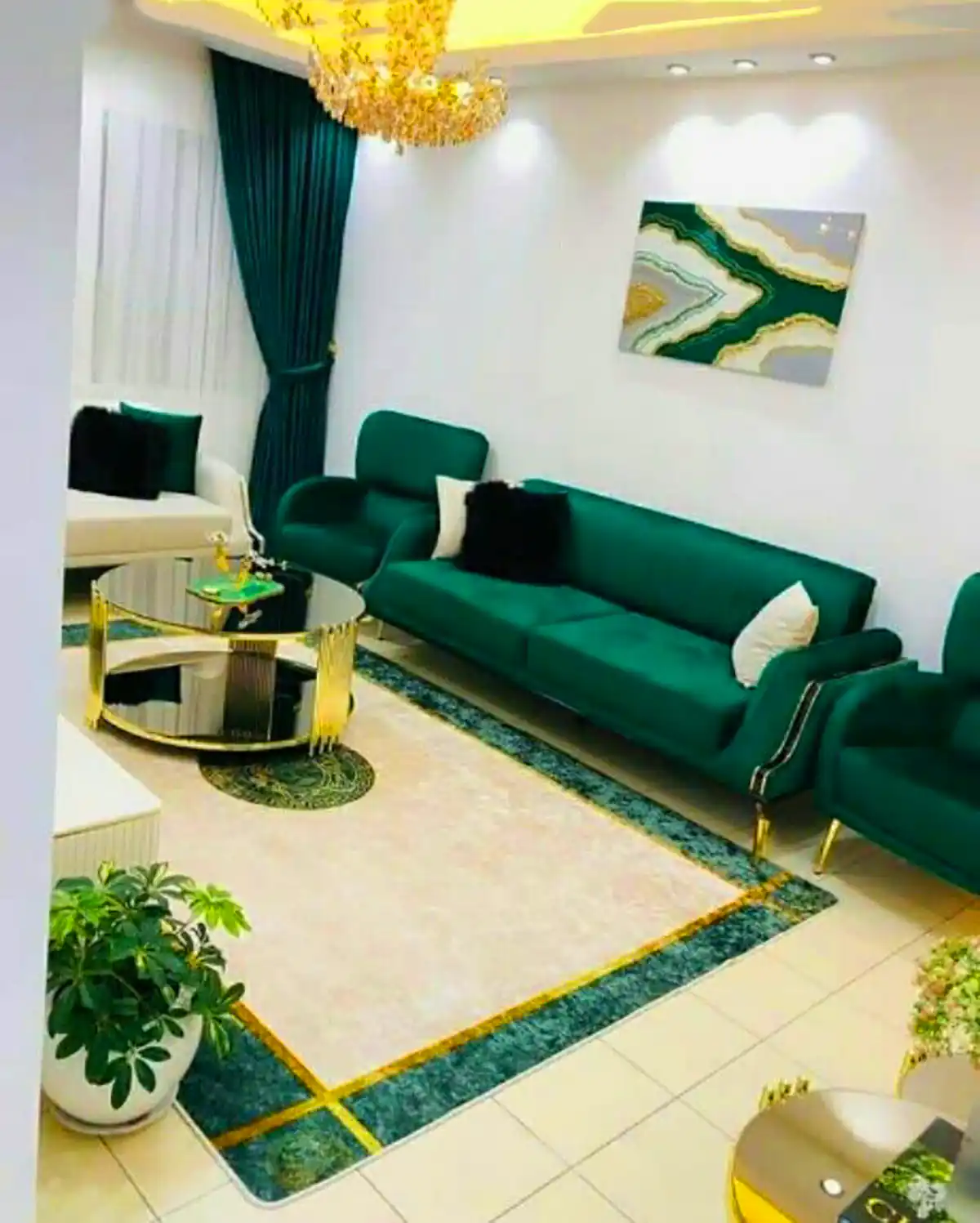 مبلمان سبز زیبا و شیک