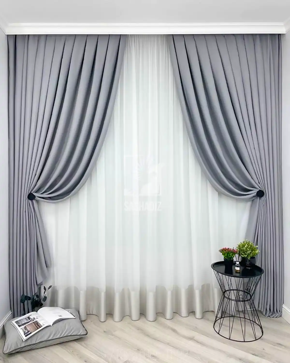 پرده شیک و سلطنتی 