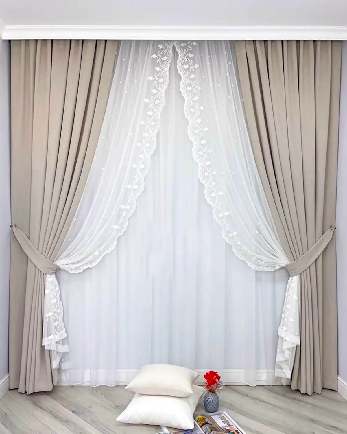 پرده شیک و سلطنتی 