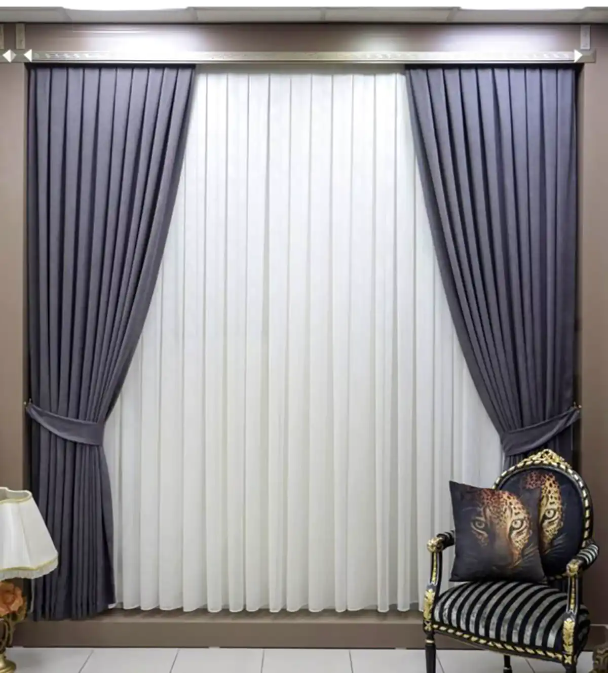 پرده شیک و سلطنتی 