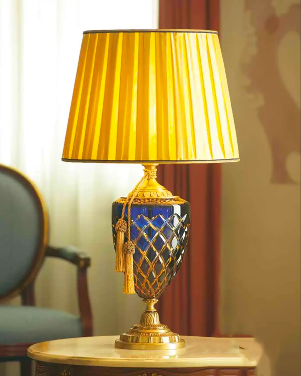 آباژور رو میزی مدرن