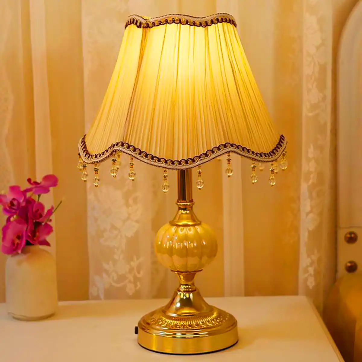 آباژور رو میزی مدرن