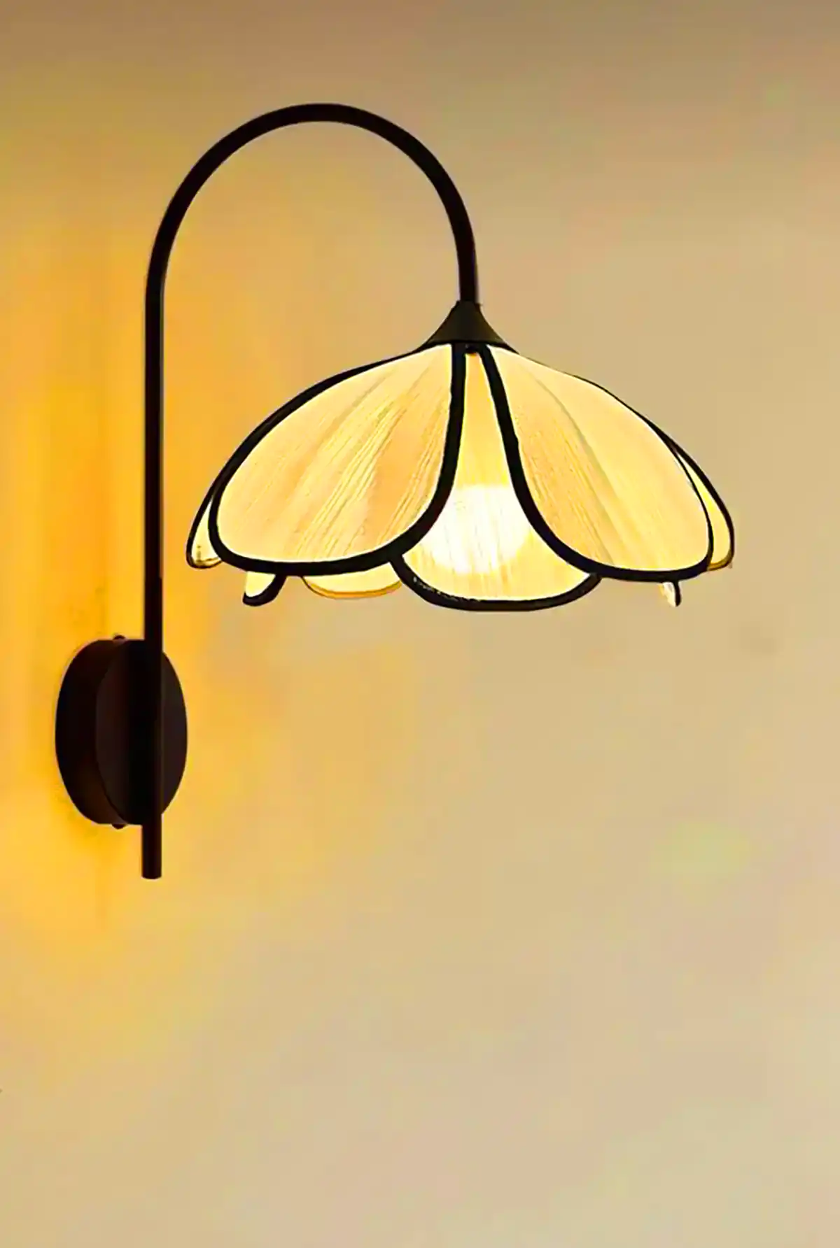 آباژور دیواری فانتزی