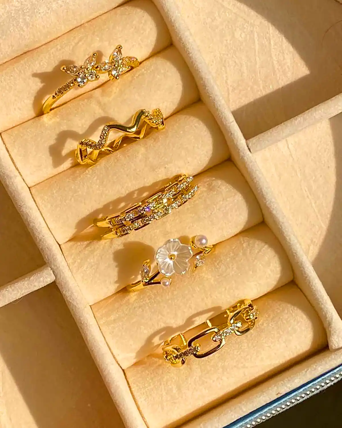 انگشتر مینیمال کیوت دخترانه