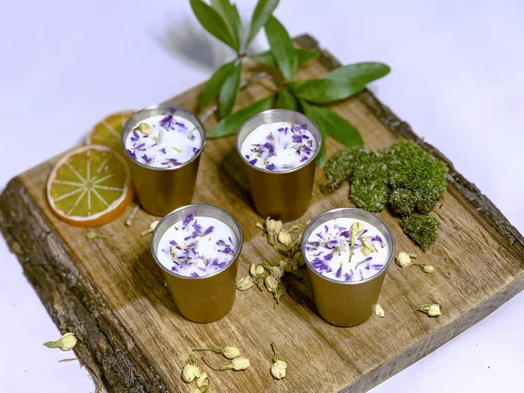 ایده تزیین شمع با گل خشک