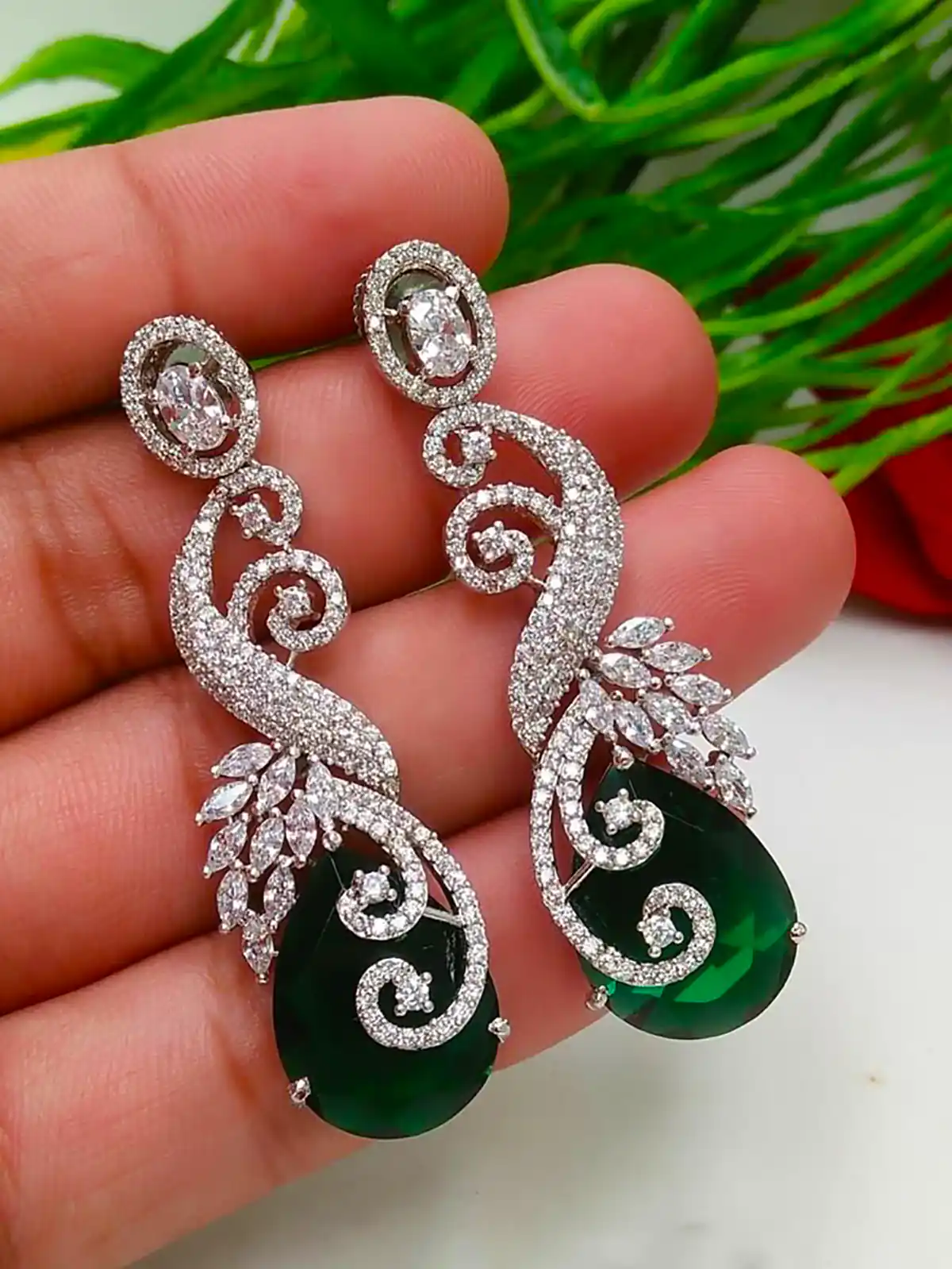 گوشواره ترند زمرد