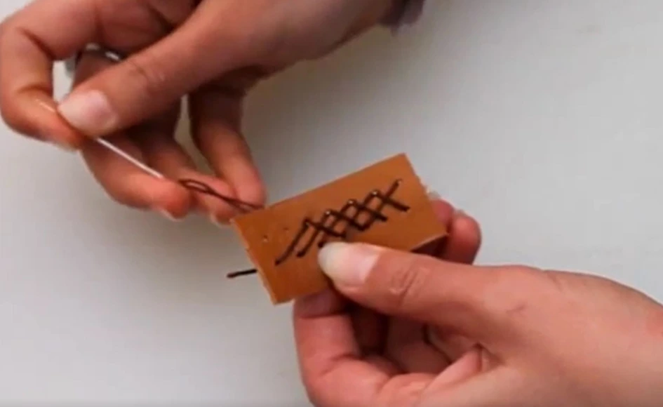 دوخت حصیری روی چرم