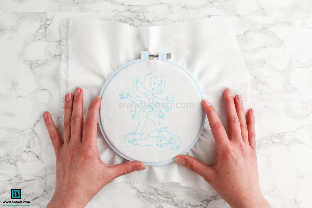 طرح گلدوزی روی کارگاه