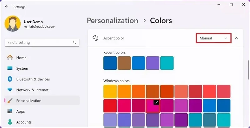 بخش Accent color، گزینه Manual