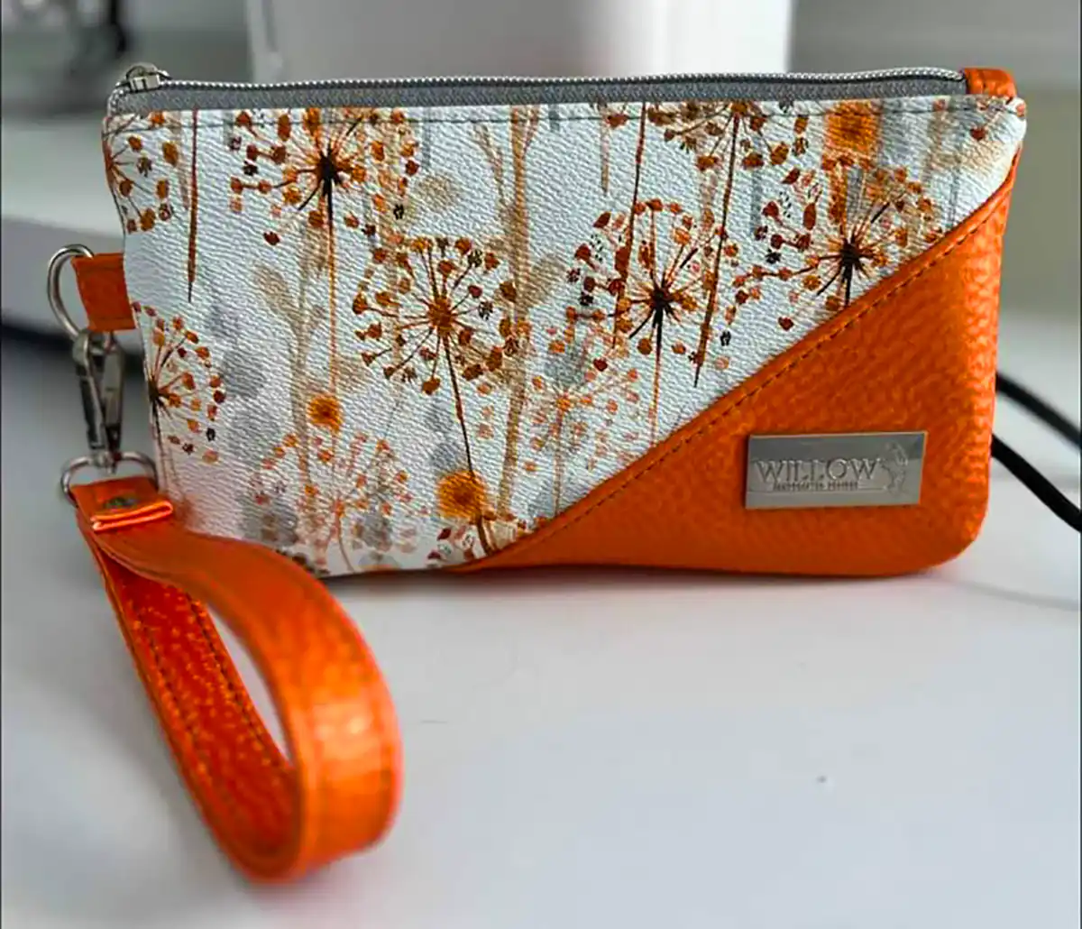 کیف لوازم آرایش پارچه ای