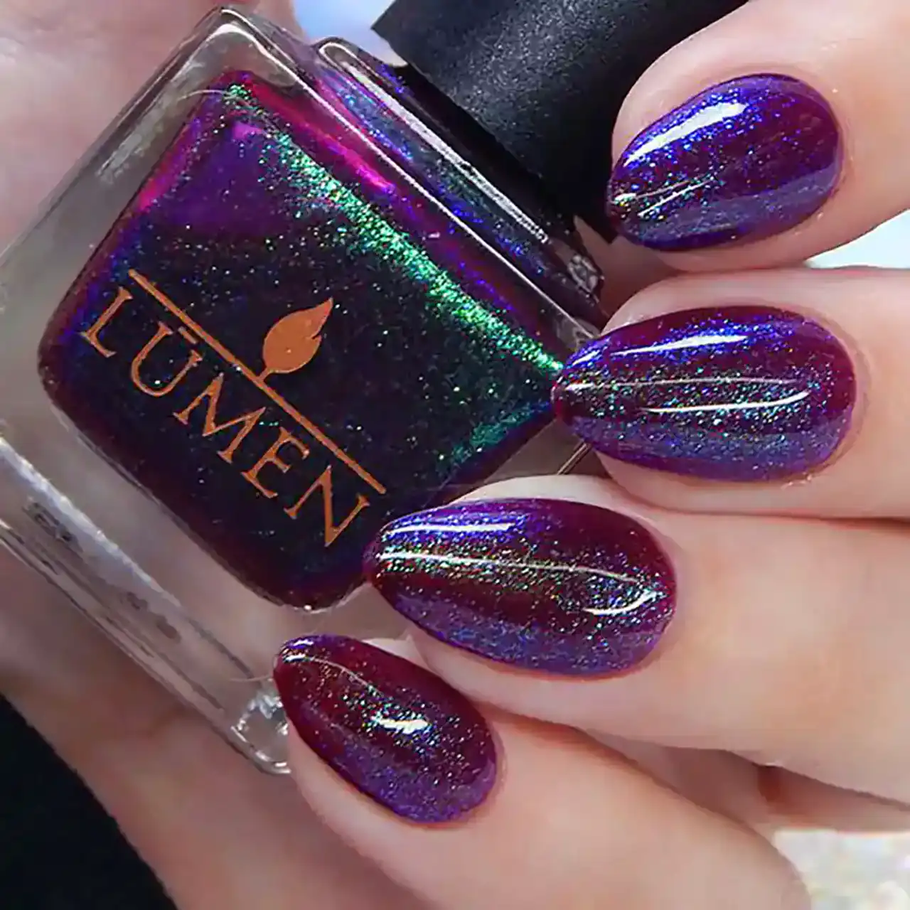 مدل ناخن اکلیلی + زیباترین مدل های ناخن اکلیلی بسیار شیک و لاکچری و ترند امسال