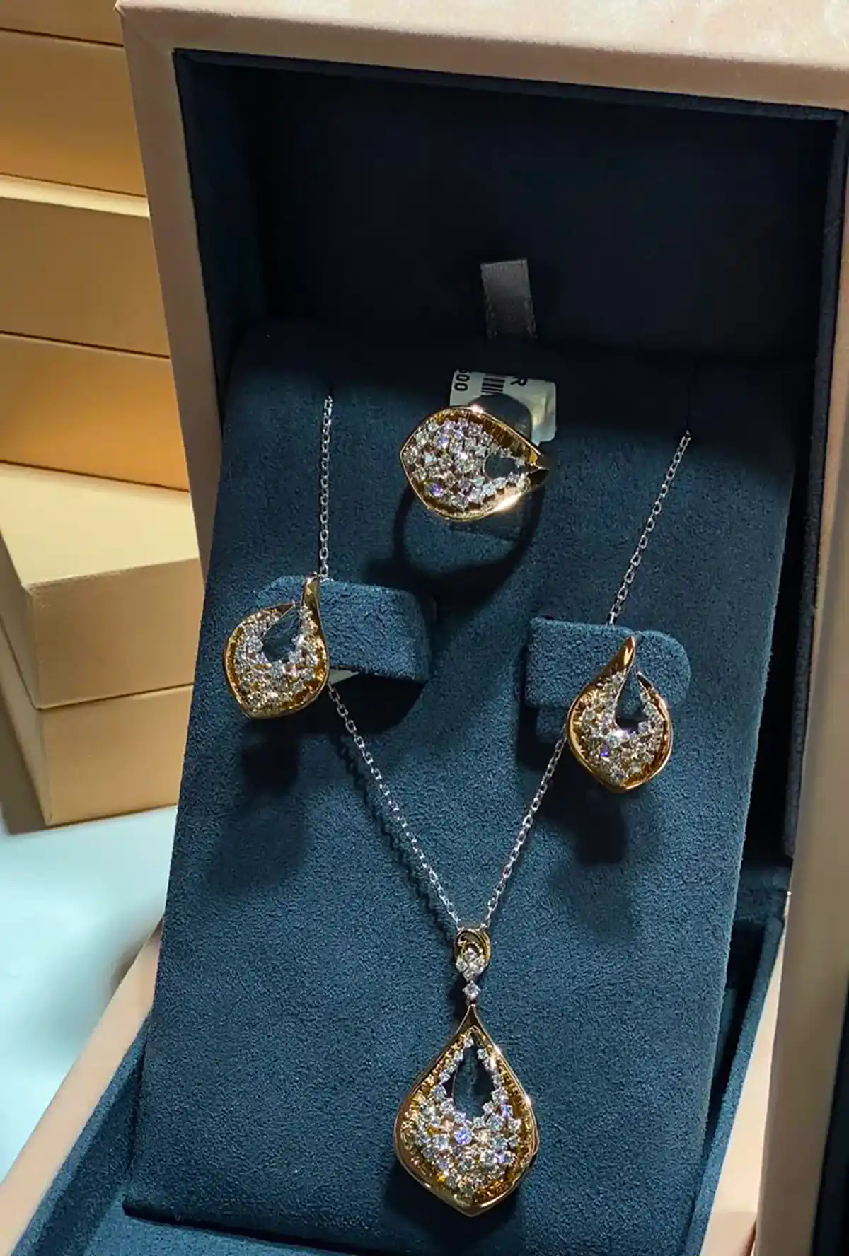 نیم ست طلا لوکس دخترانه