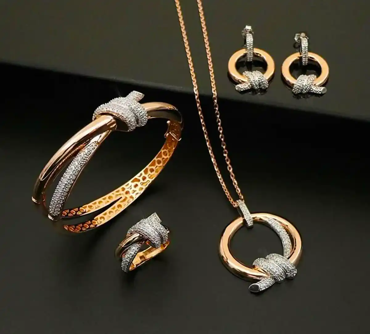 نیم ست طلا لوکس دخترانه