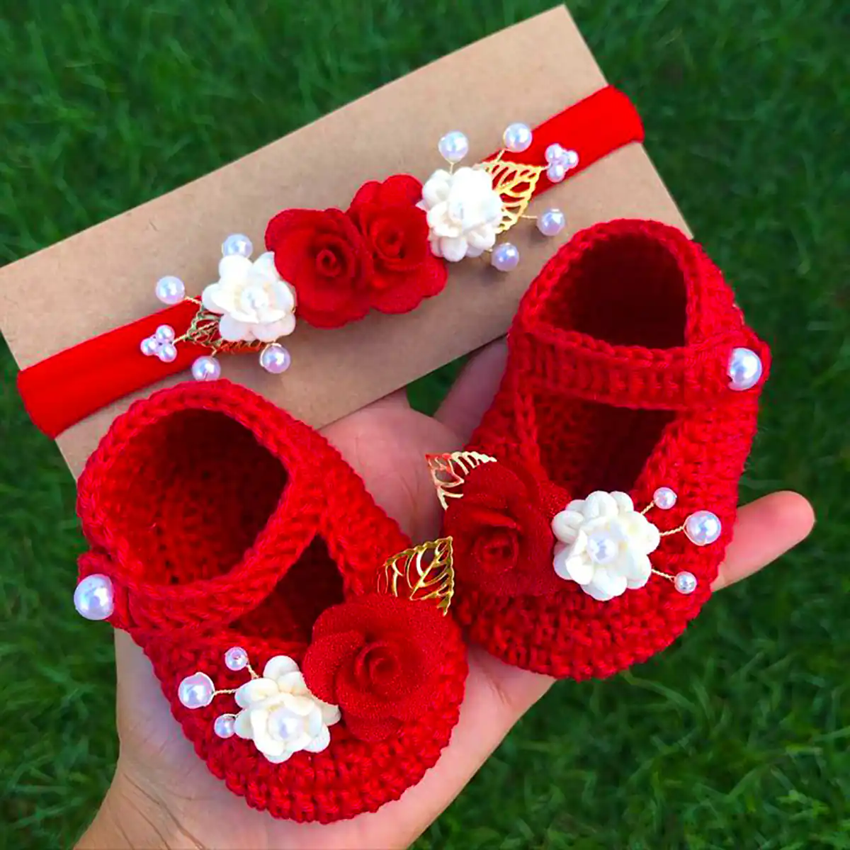 پاپوش بافتنی نوزادی