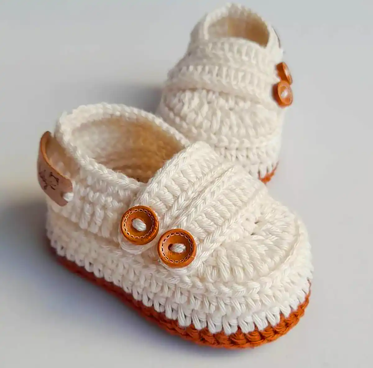 پاپوش بافتنی نوزادی