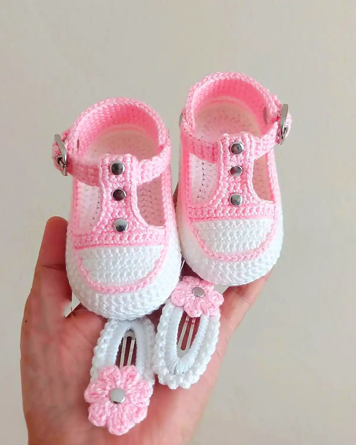 پاپوش بافتنی نوزادی