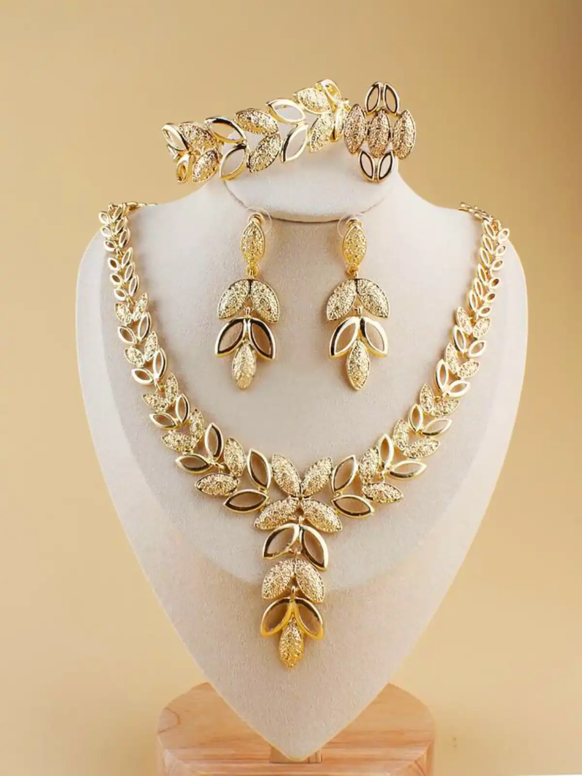 سرویس طلا هندی شیک