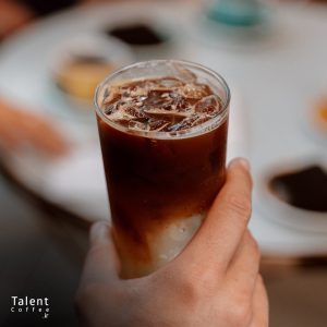 قهوه گرم یا قهوه سرد