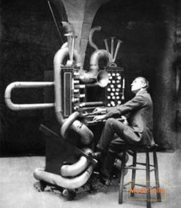 سینتی سایزر ساز تولید کننده صداهای عجیب