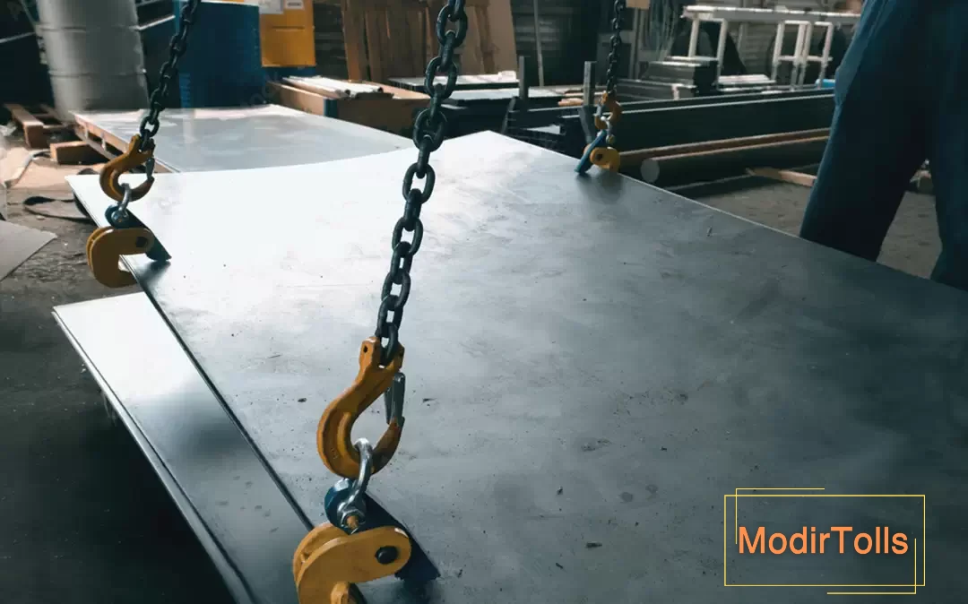 انتقال ورق های فولادی به محل پروژه