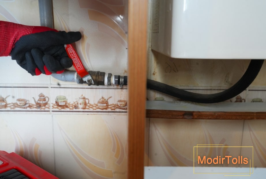 قطع کردن گاز آبگرمکن دیواری