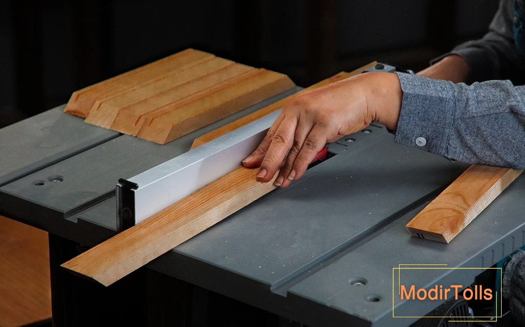 برش قطعات چوبی با اره میزی رونیکس (آرشیوی)