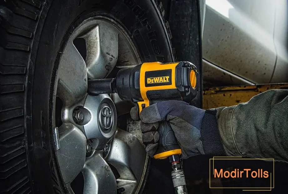 عکس از بکس بادی دیوالت Max XR 20 ولتی (DCF899B)