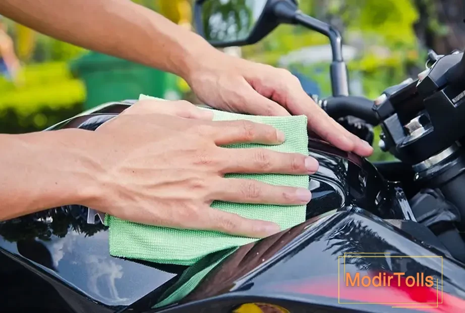 لوازم مورد نیاز تمیز کردن موتور سیکلت