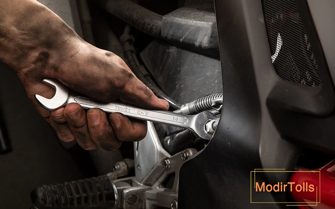 آچارکشی موتورسیکلت