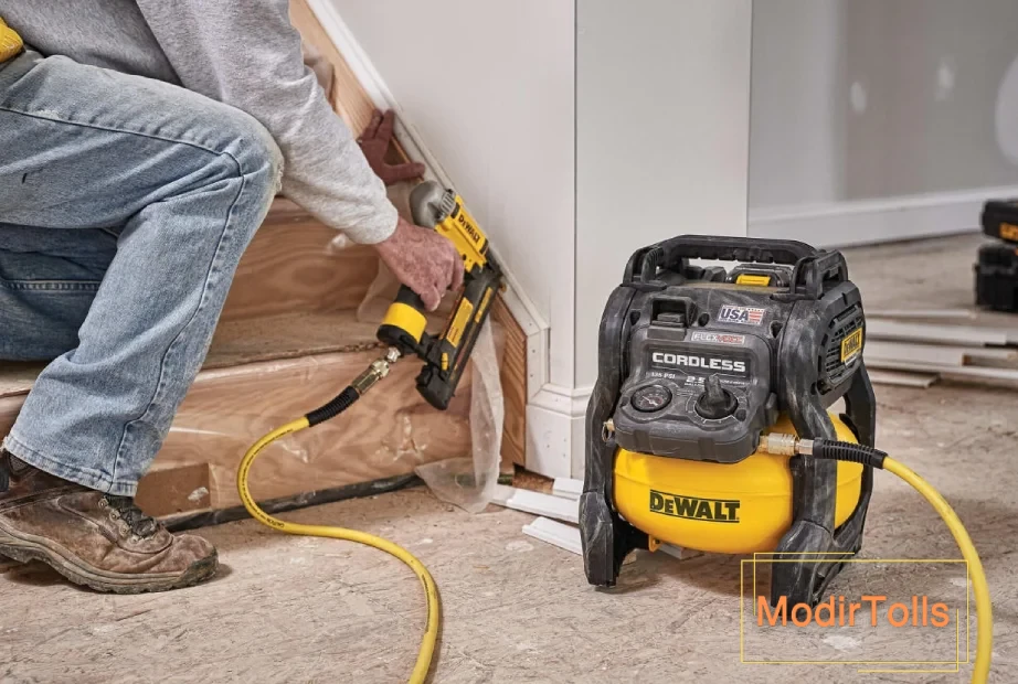 کمپرسور باد شارژی دیوالت مدل DCC2560T1