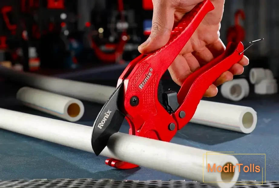 کاتر پیویسی بر رونیکس