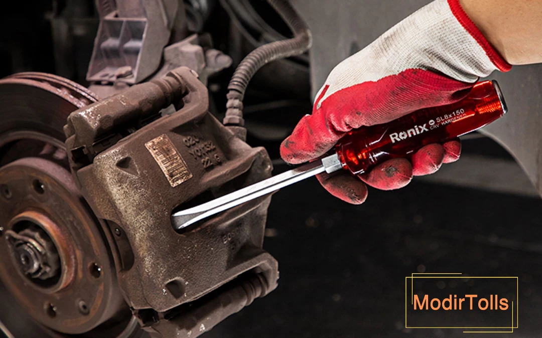 فاصله انداختن بین کلیپر و لنت با پیچ گوشتی دوسوی رونیکس