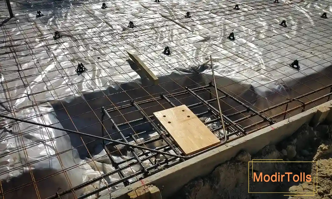 مرحله ارمارتوربندی و اجرای فونداسیون برای اسکلت فلزی