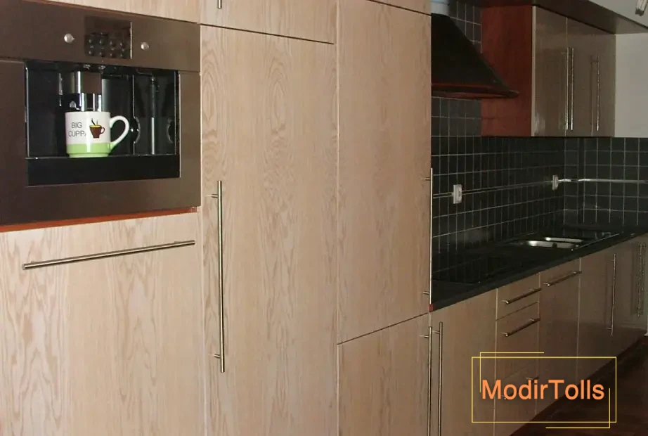 کابینت ایستاده