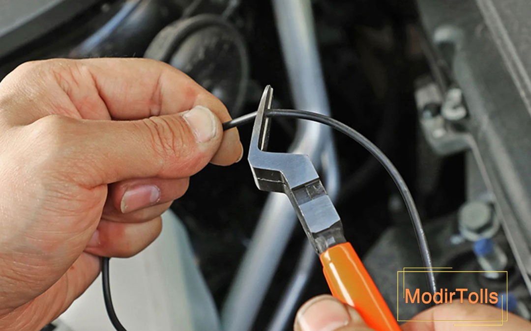 انبردست مورب